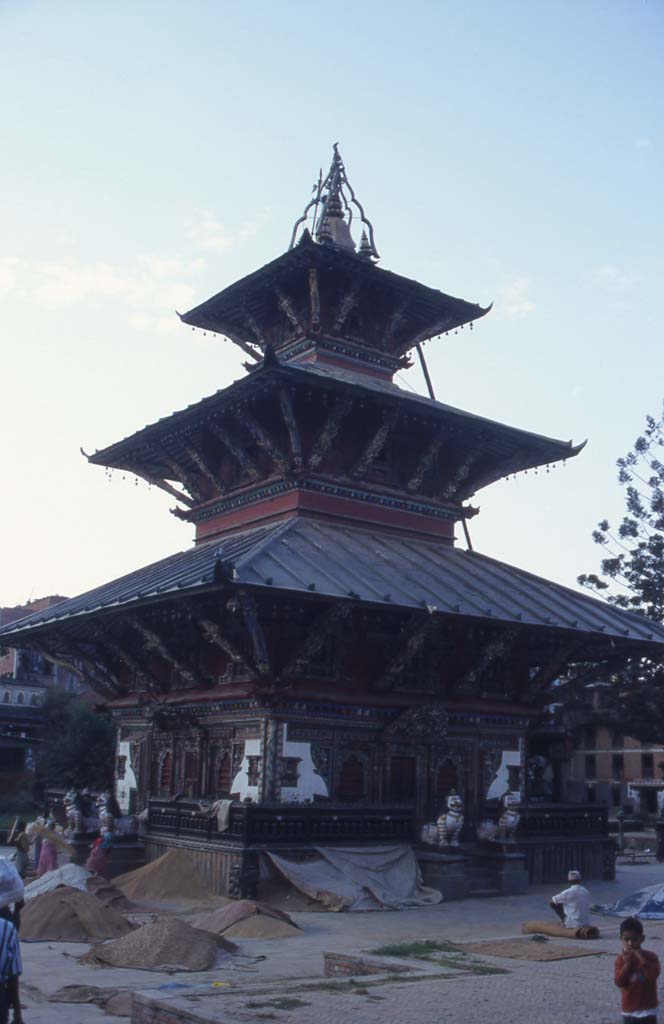 Le temple de Rato Macchendranath à Patan, le 29 octobre 1998