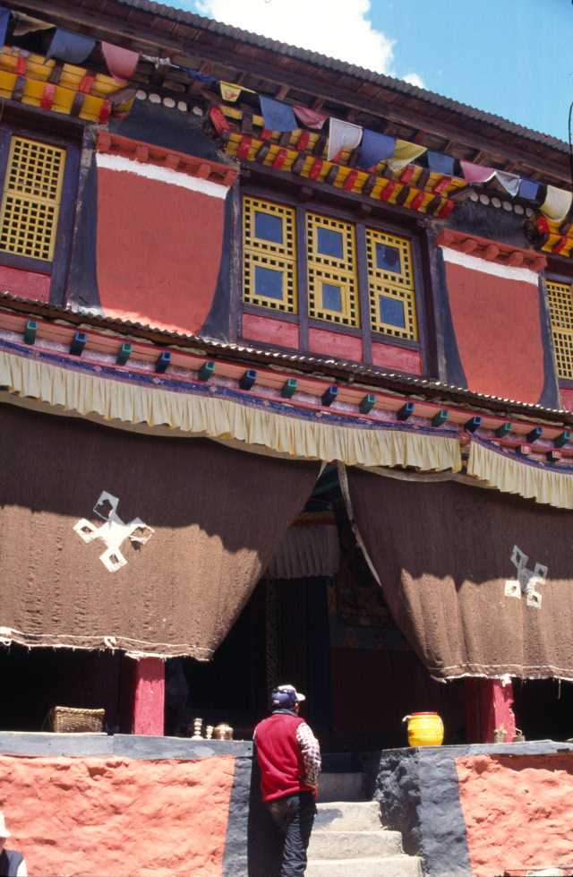 Le monastère bouddhique de Pangboche, le 17 avril 2003