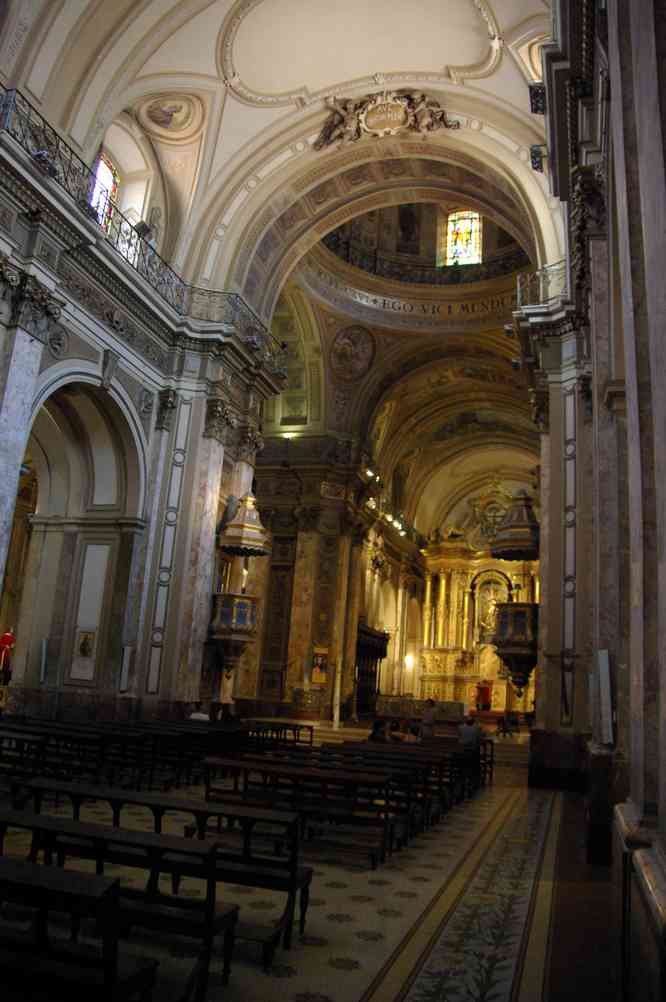 L’intérieur de la cathédrale métropolitaine de Buenos Aires, le 6 novembre 2012