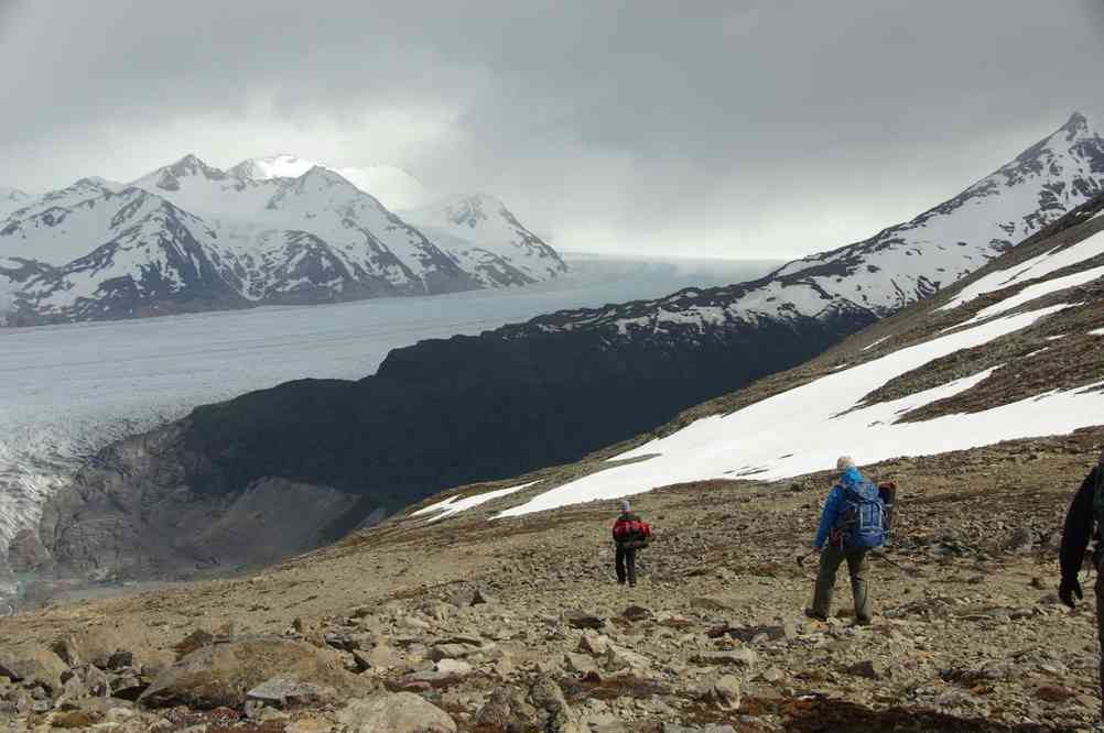 Descente en direction du glacier Grey, le 17 novembre 2012