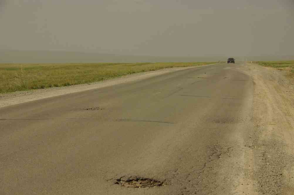 Route à travers la steppe, le 7 août 2013