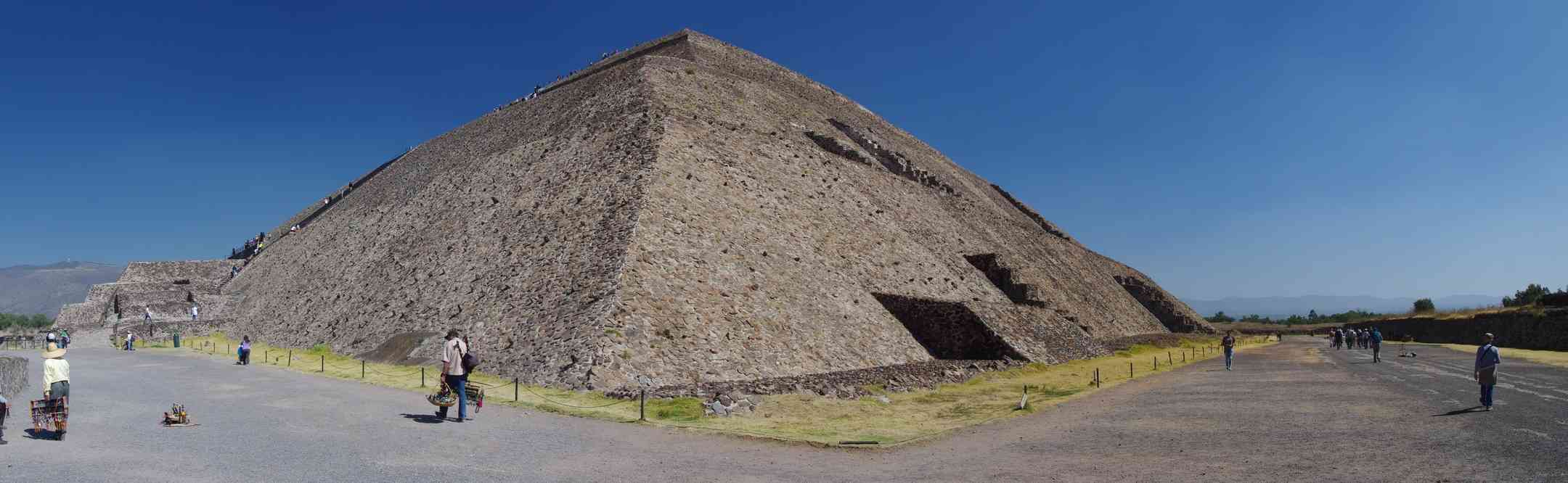 Teotihuacán (panoramique de la pyramide du soleil), le 21 janvier 2016