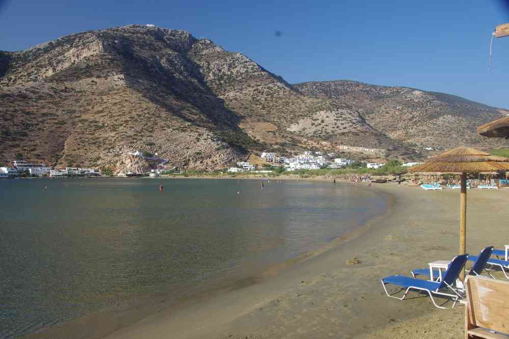Siphnos (Ν. Σίφνος), port de Kamares (καμάρες), le 24 juin 2021