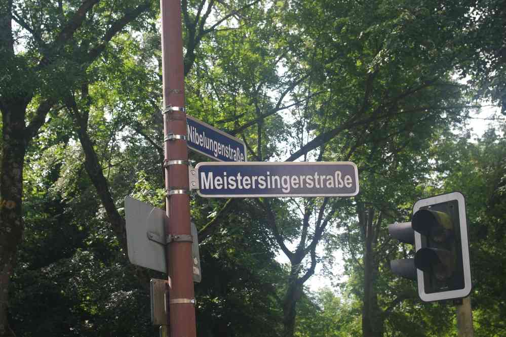 Nibelungstraße et Meistersingerstraße : deux rues de Bayreuth proches du Festspielhaus, le 10 août 2023