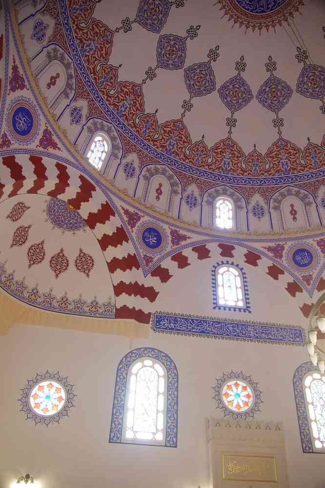 Intérieur de la mosquée Bania Bachi (Баня баши джамия), XVIe siècle. J’ai été déçu, le 27 juillet 2019
