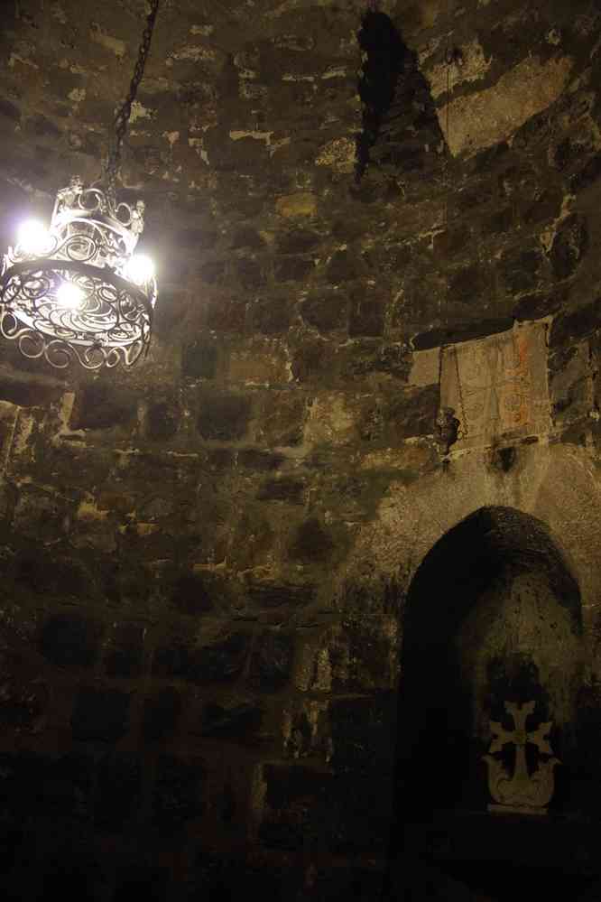 Monastère de Khor Virap (Խոր Վիրապ). La fosse où fut enfermé Saint-Grégoire l’Illuminateur, le 31 juillet 2017