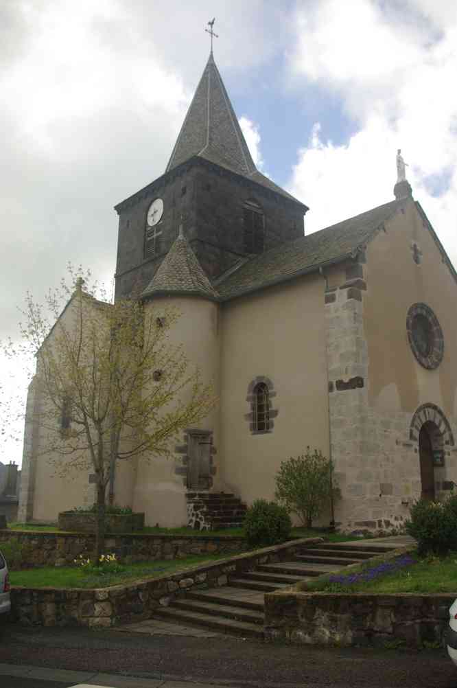 L’église de Laschamps. Le vendredi 10 mai 2013