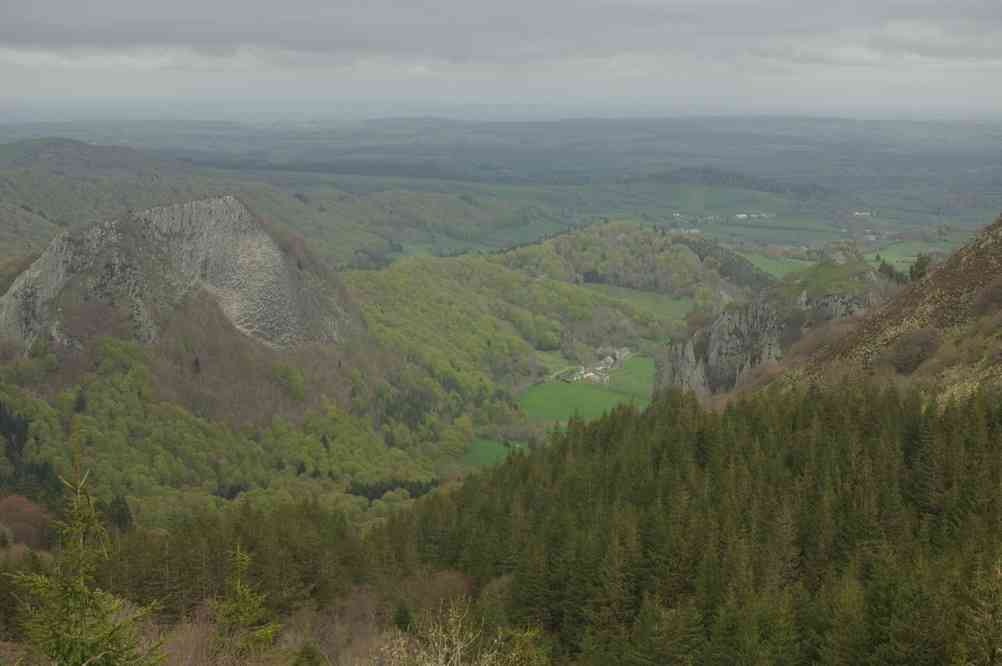 La roche Tuilière et la roche Sanadoire. Le samedi 11 mai 2013