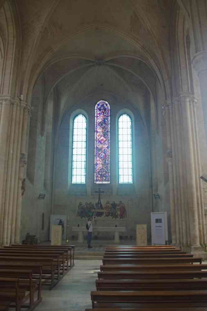 Saint-Jean-aux-Bois, intérieur de l’abbaye. Le dimanche 22 avril 2018