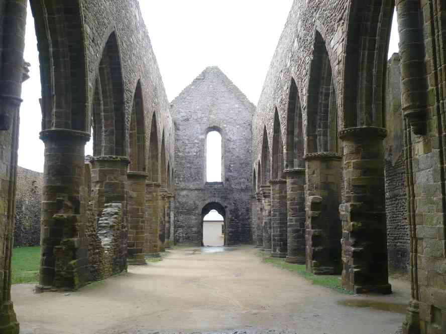L’abbaye de la pointe de Saint-Matthieu. Le vendredi 2 avril 2010