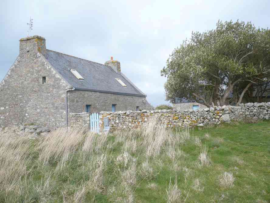 Maison bretonne au sud de Lampaul. Le samedi 3 avril 2010