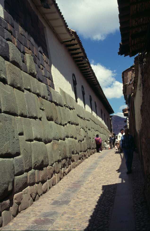 Une ruelle de Cuzco, le 21 août 1996