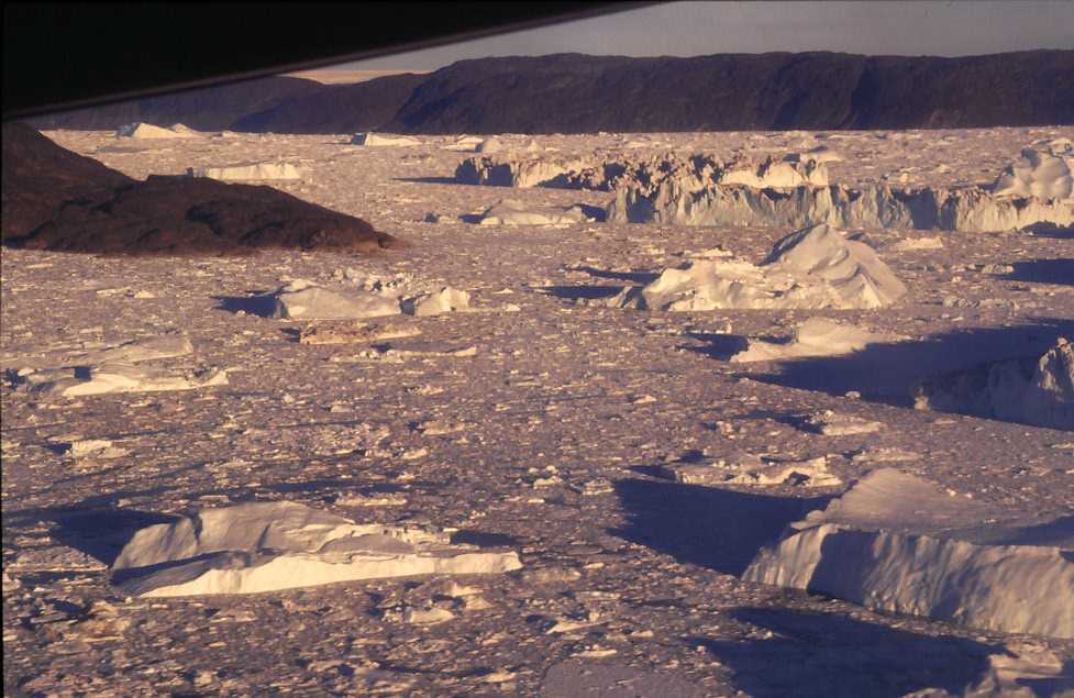 L'Isfjord vu depuis l'avion du retour, le 23 août 2002