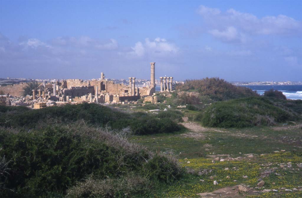 Le vieux forum de Leptis Magna, le 23 février 2002