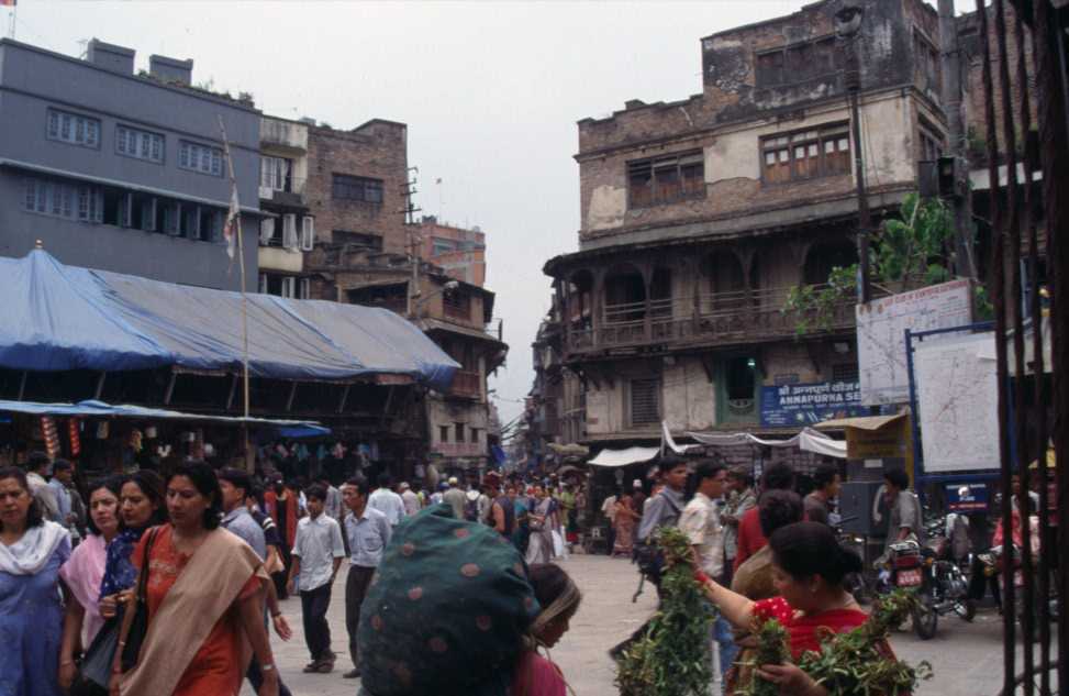 La place d’Asan Tole à Kathmandou, le 25 avril 2003