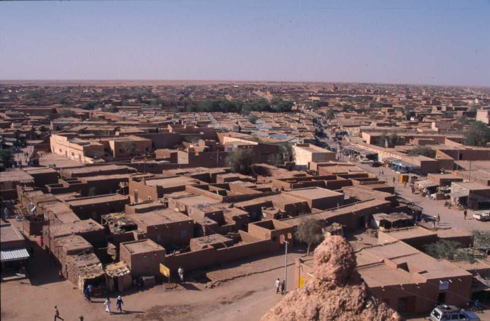 Du haut du minaret d’Agadez, le 29 février 2004