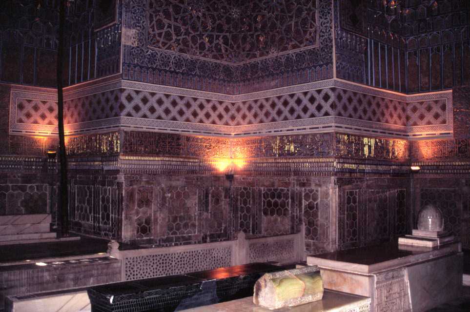 L'intérieur du mausolée de Gour Émir, le 26 août 2004