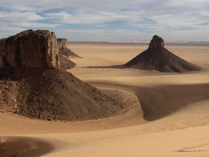 Panorama depuis la dune d’Inélokou, le 6 mars 2006