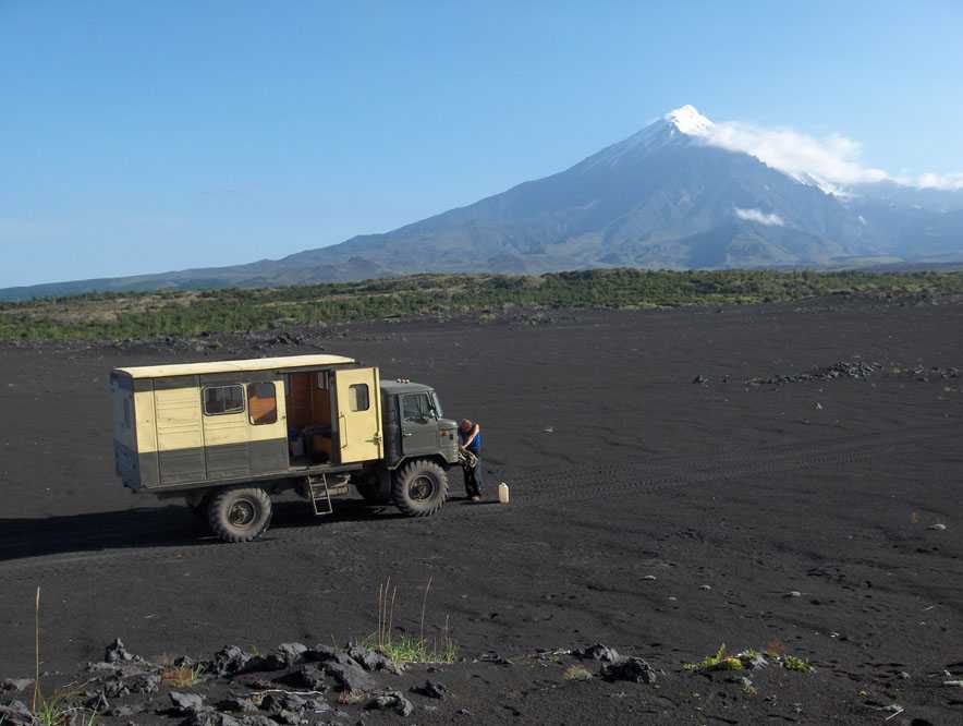 Arrivée sur le volcan Tolbatchik (15 août 2006)