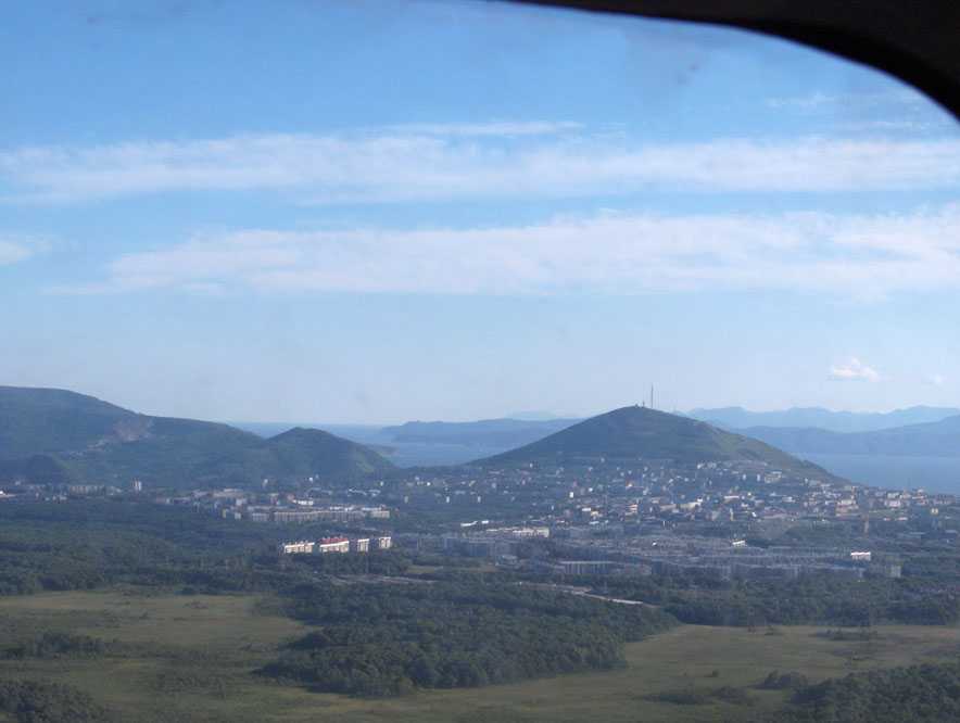 Survol de Petropavlovsk Kamtchatski (20 août 2006)