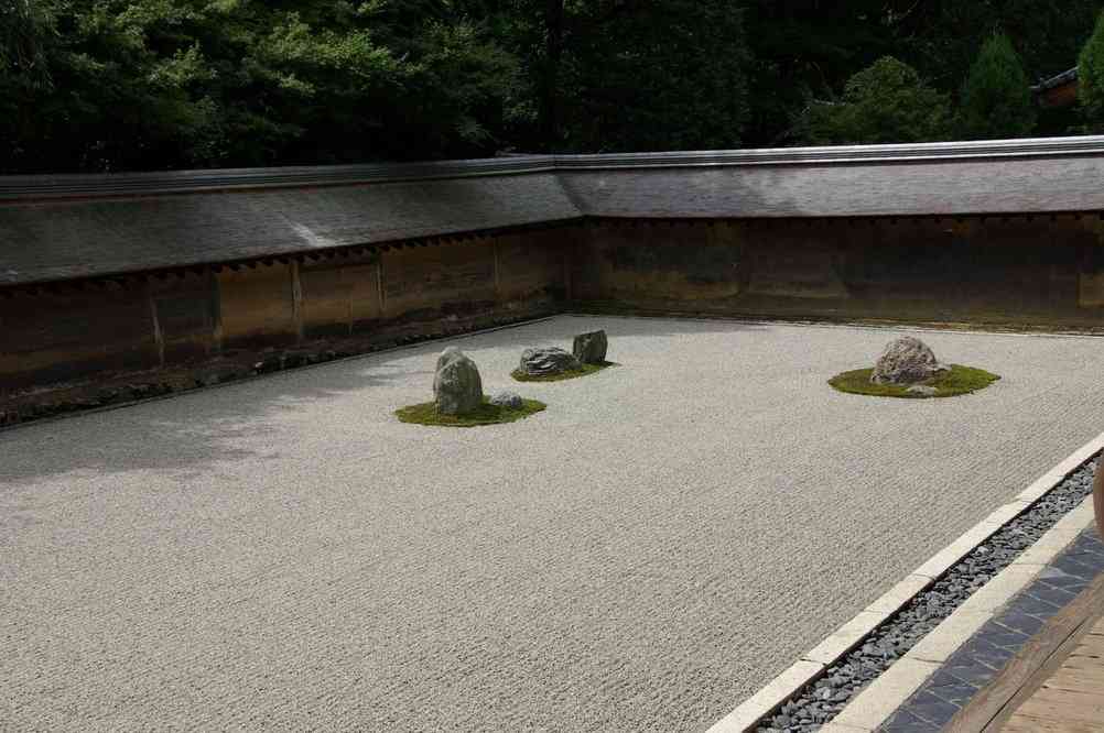 Jardin zen autour du temple du Ryōan-ji (Kyōto, 15 septembre 2007)