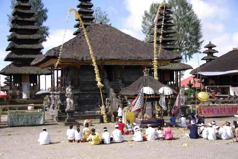 Vue du temple du Batur dans sa partie la plus sacrée, le 7 juillet 2007