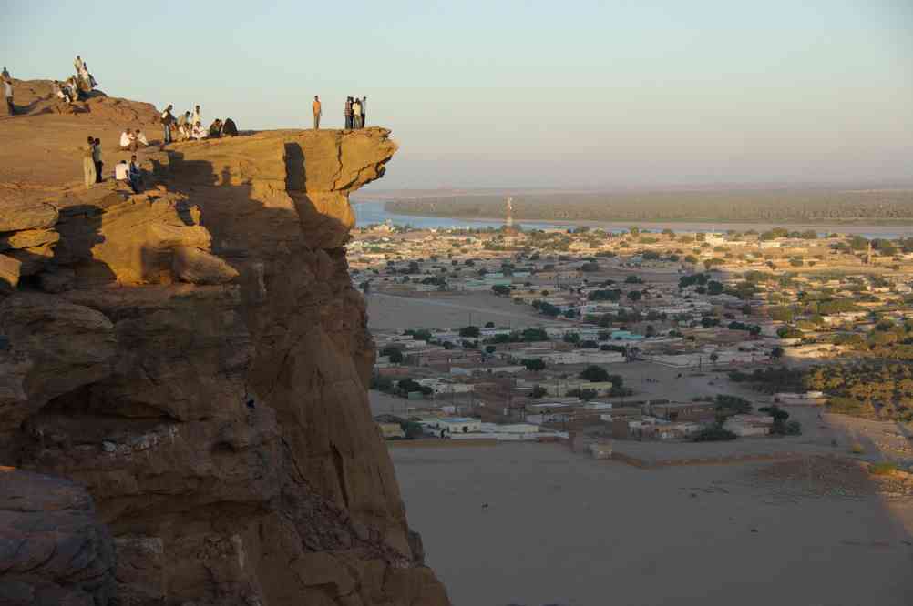 Karima vue depuis la falaise du djébel Barkal, le 2 janvier 2009