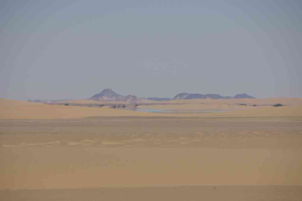 Essai de photographie de mirages dans le désert, le 4 janvier 2009