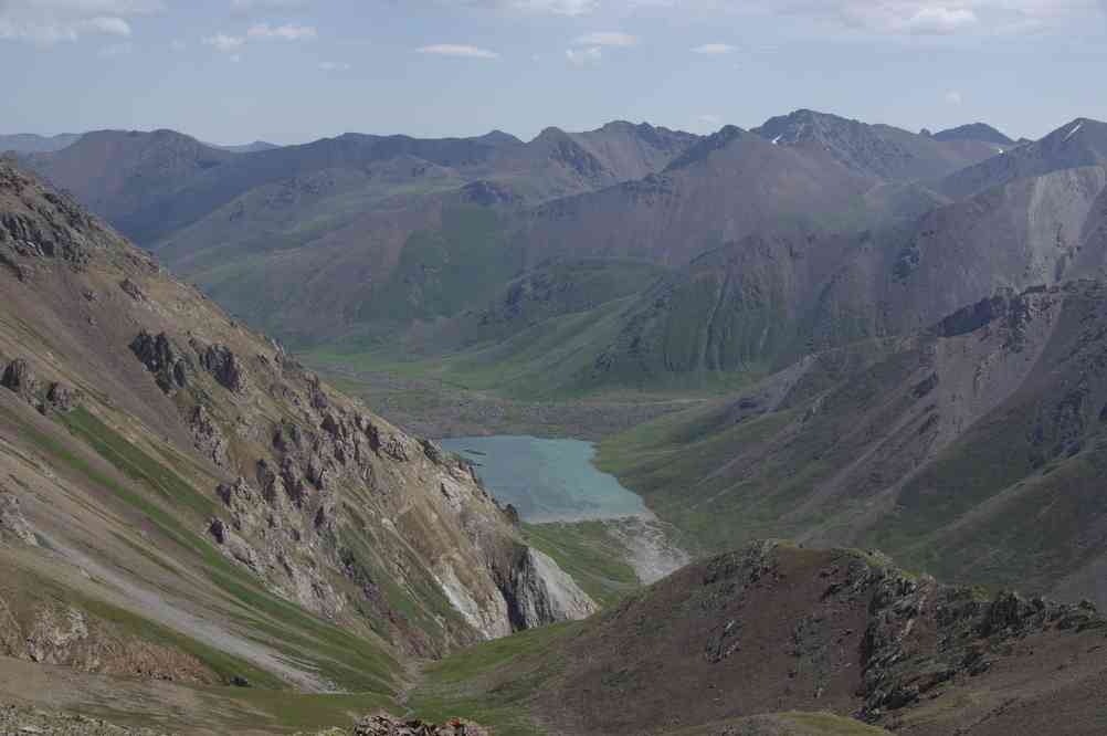 Vue depuis le col conduisant au lac Akkol (оз. Акколь), le 11 août 2009