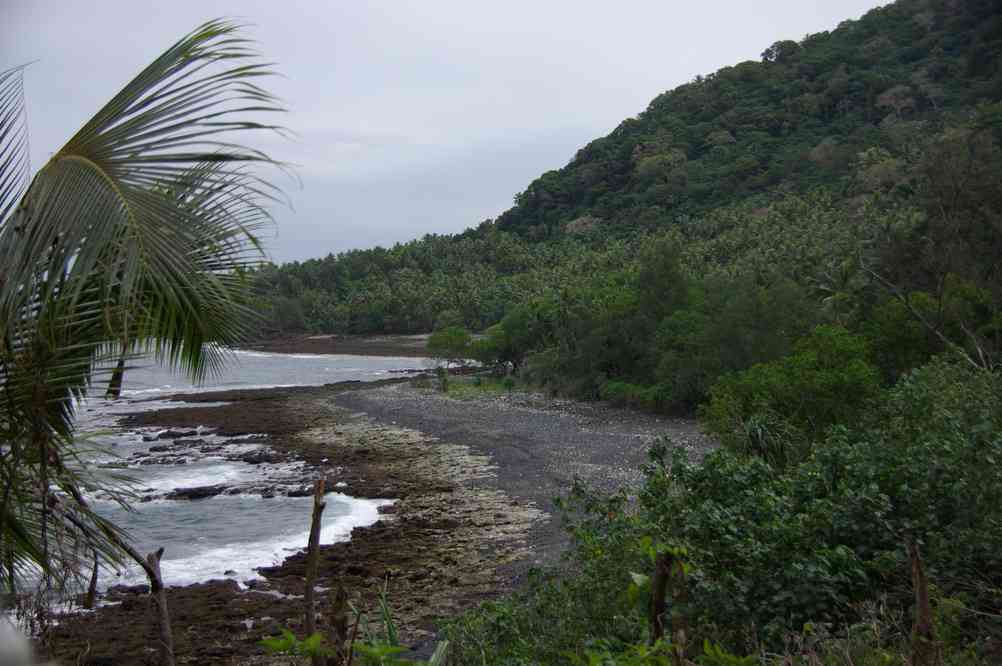 La côte près de Lalinda (Ambrym), le 14 août 2011