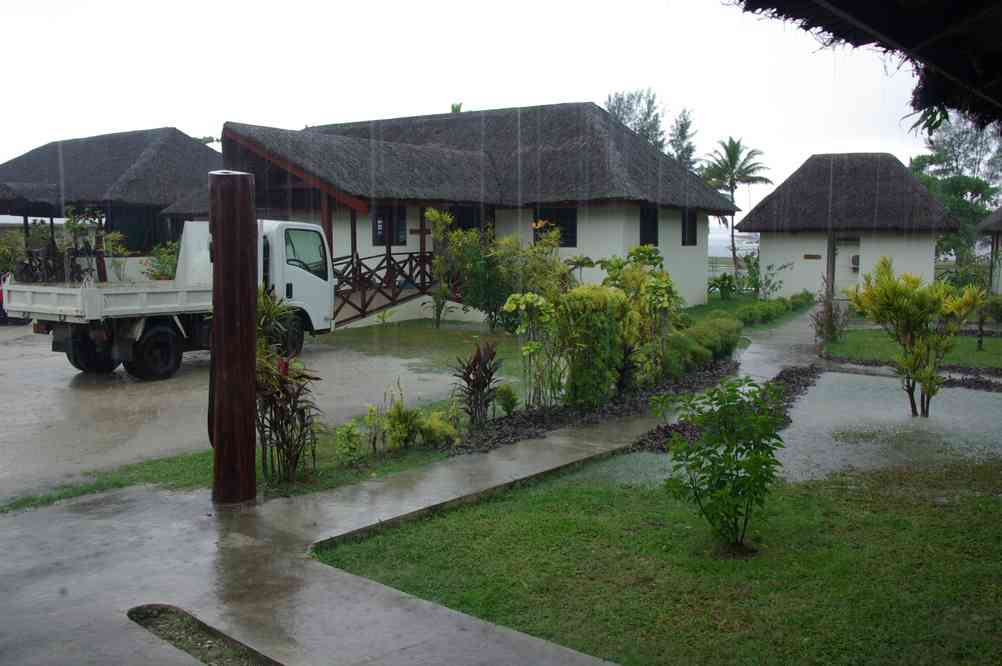 Pluie diluvienne à Luganville (22 août 2011)