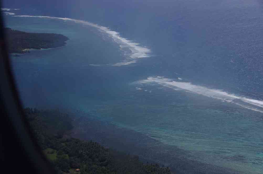 Survol de l’île de Gaua, le 22 août 2011