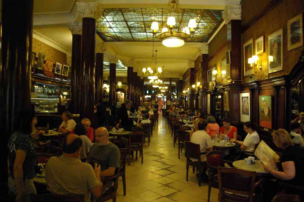 Le café Tortoni de Buenos Aires, le 6 novembre 2012