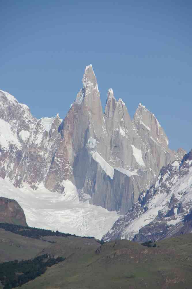 Le Cerro Torre photographié depuis la route d’El Chaltén, le 12 novembre 2012