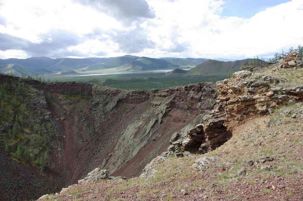Le cratère du volcan Khorgö (Хоргын тогоо), le 19 août 2013
