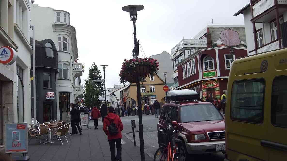 Dans le centre piétonnier de Reykjavík, le 16 juillet 2014