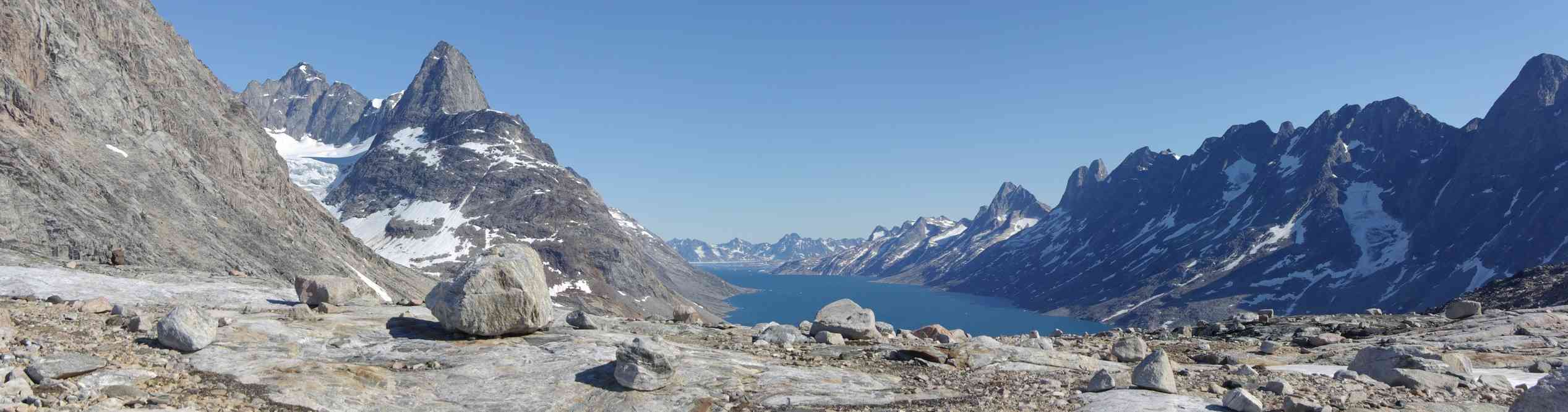 Panoramique du fjord Ikâsagtivaq, le date