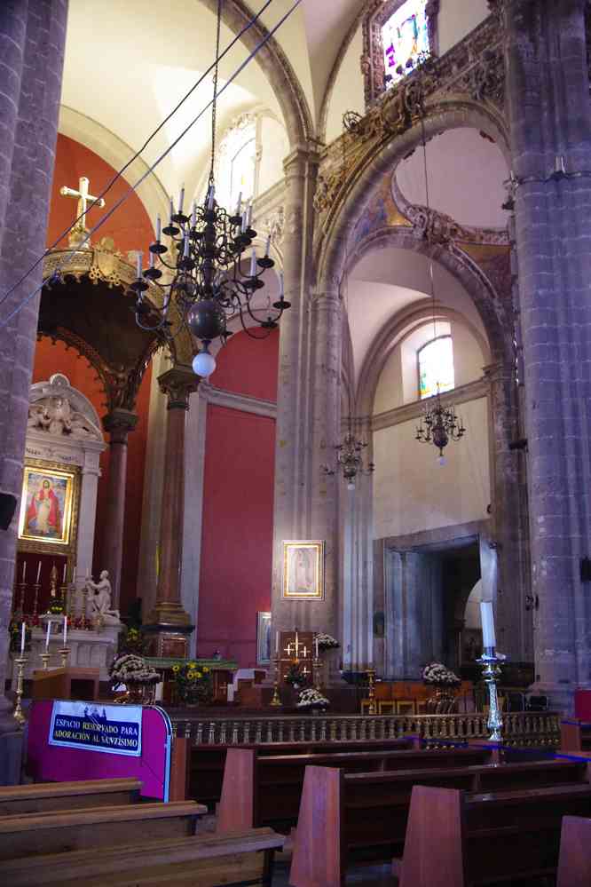 Intérieur de la basilique (ancienne) de Guadalupe, le 21 janvier 2016