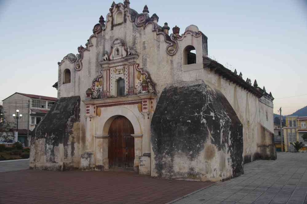 Église San Jacinto (Saint-Hyacinthe), dite église des Conquistadors, le 13 février 2020. La plus vieille église d’Amérique centrale (1524), également appelée la Ermita Concepción. Elle est située à Salcajá dans la banlieue de Quetzaltenango