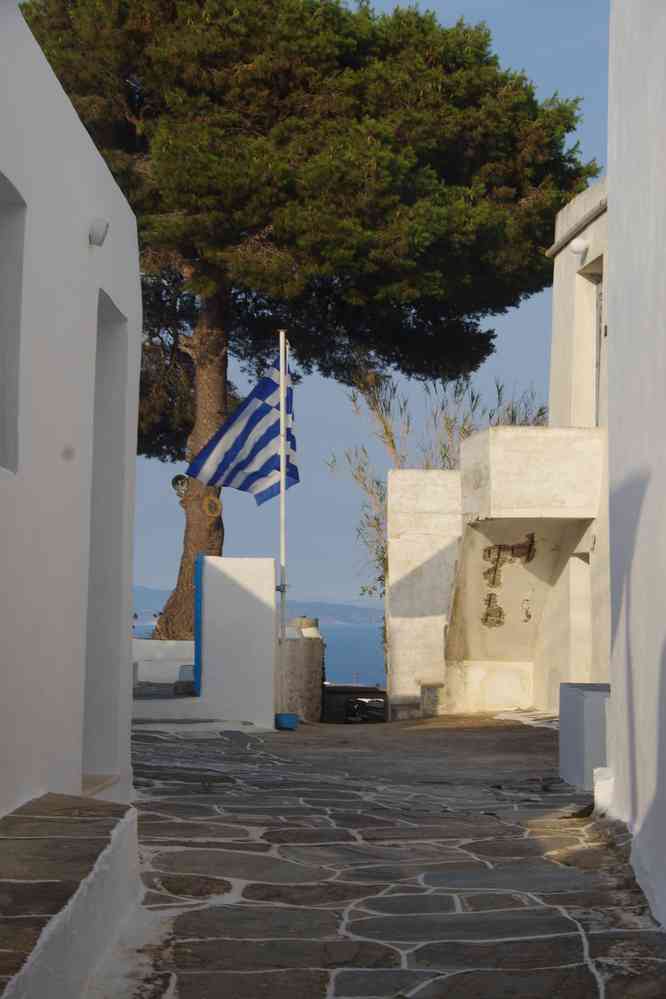 Siphnos (Ν. Σίφνος), entre Apollonia (Απολλωνία) et Ano Petali (Ν. Πεταλιοί) (Άνω Πετάλι), le 21 juin 2021