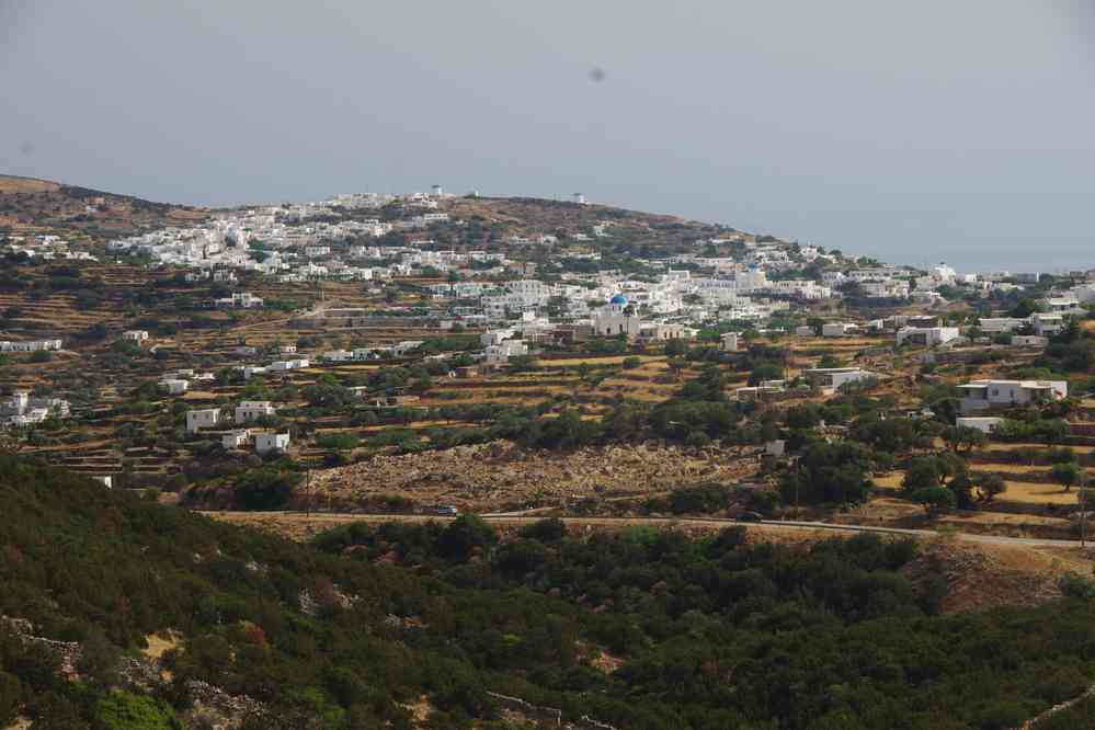 Siphnos (Ν. Σίφνος), vue vers Artemonas (Αρτεμώνας), le 22 juin 2021