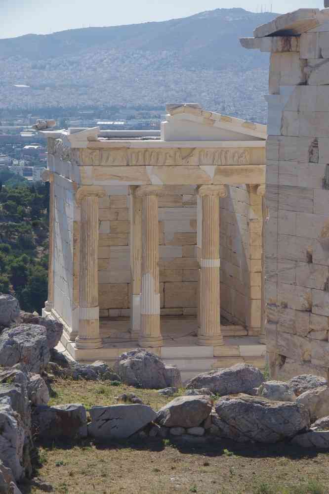 Le temple d’Athéna Niké, le 2 juillet 2021