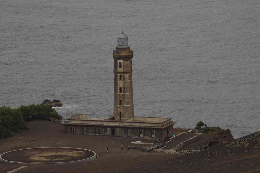 Le phare de la pointe de Capelinhos, le 25 juin 2023. Il manqua d’être englouti par l’éruption de 1957