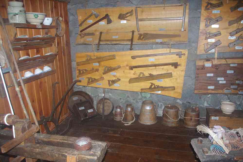 Île de Pico, petit musée ethnographique près du mirador de Prainha. (parc floral de Prainha), le 29 juin 2023