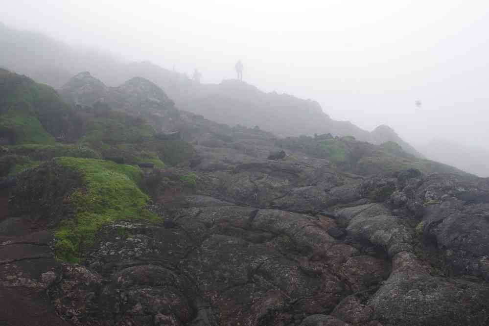 Ascension du volcan Pico. Montée dans le brouillard, le 30 juin 2023