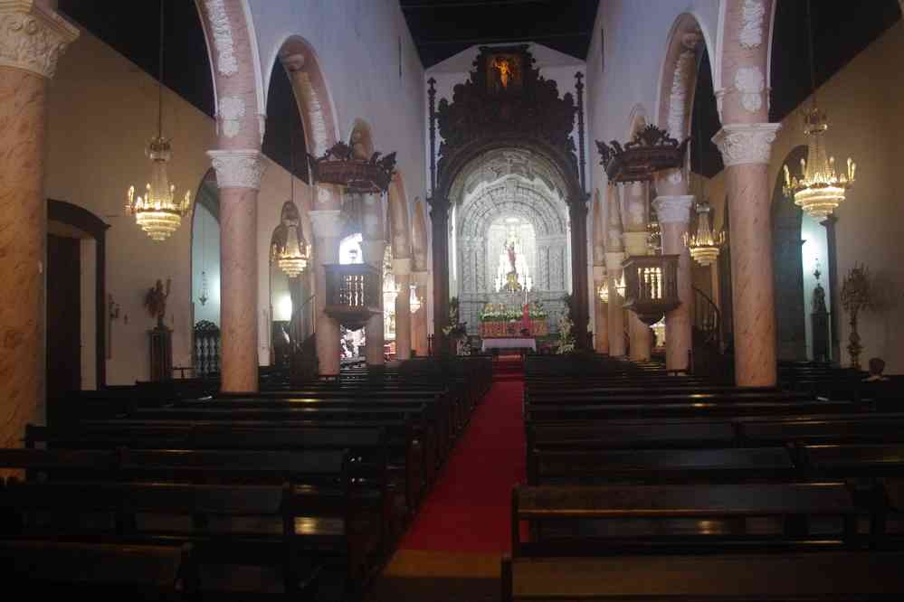 Ponta Delgada, intérieur de l’église Matriz. Igreja Matriz de São Sebastião, le 7 juillet 2023