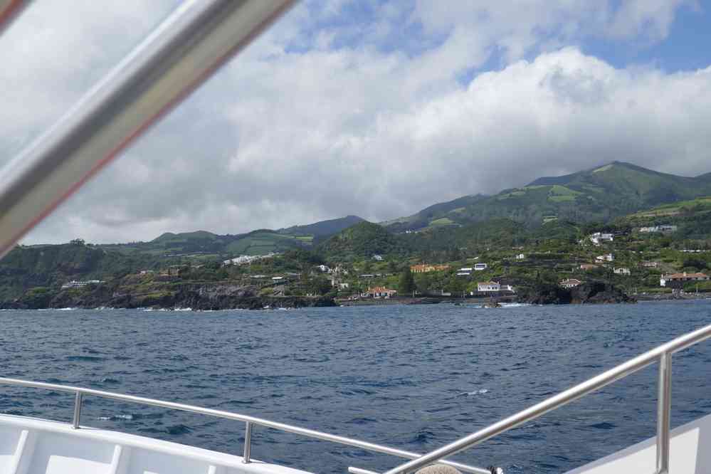 Retour vers Ponta Delgada. Excursion en mer depuis Ponda Delgada, le 7 juillet 2023