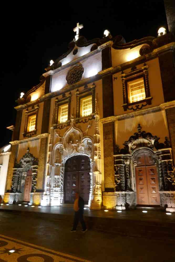 Façade de l’église Matriz à Ponta Delgada. Igreja Matriz de São Sebastião, le 7 juillet 2023