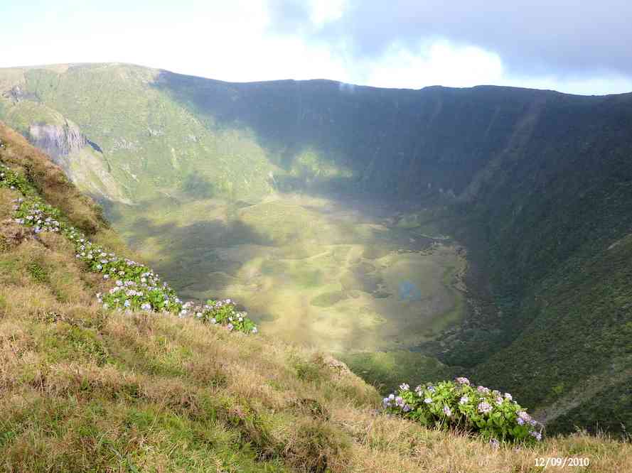 La caldeira de l’île de Faial (photo : Gilbert Morice), le 12 septembre 2010