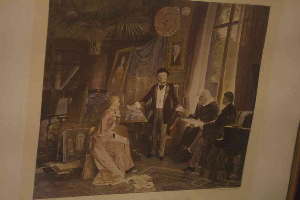 Bayreuth, musée Franz-Liszt. Wagner et son épouse Cosima recevant leur beau-père et père Franz Liszt (assis devant la fenêtre).